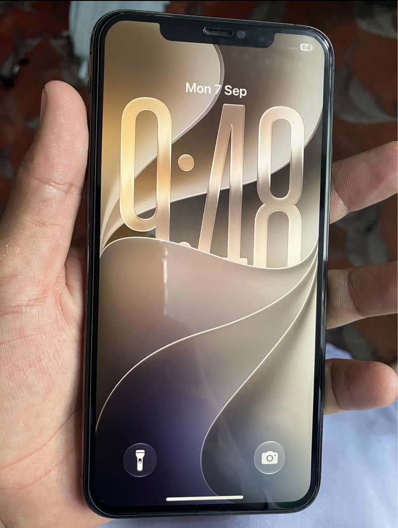 iPhone 11 Pro Max 1