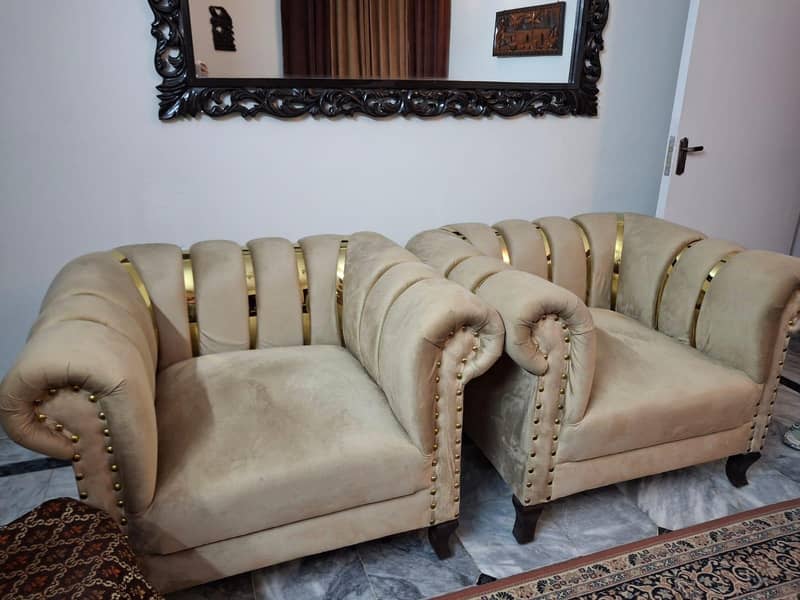 5 Seater Sofa Set – Slightly Used, Like New Condition 3