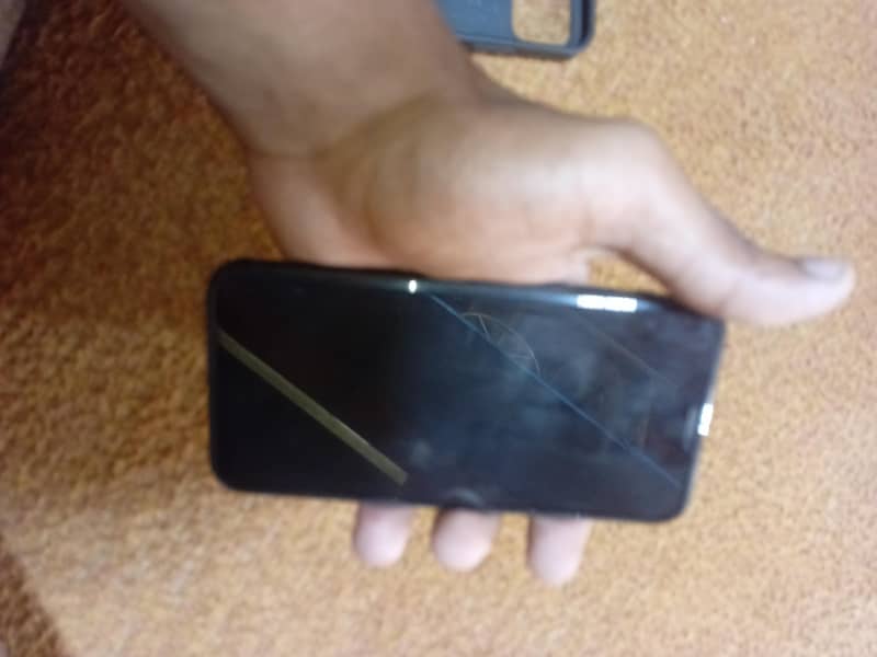 Apple iPhone 11 Pro 0