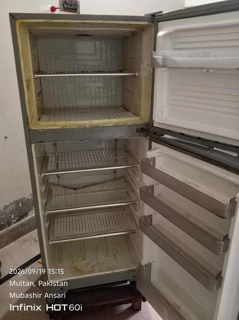 refrigerator Dawlance 6