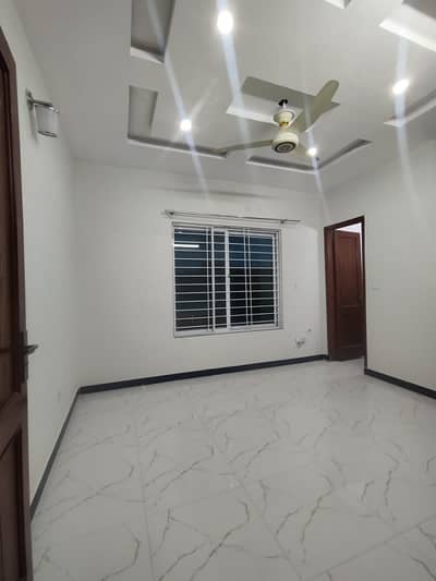 Perfect 10 Marla House In Bahria Town Phase 7 For Sale
