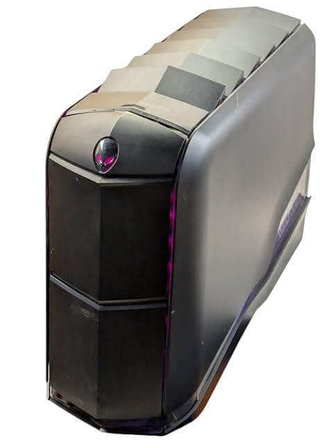 Alienware Aurora r4 (required) 0