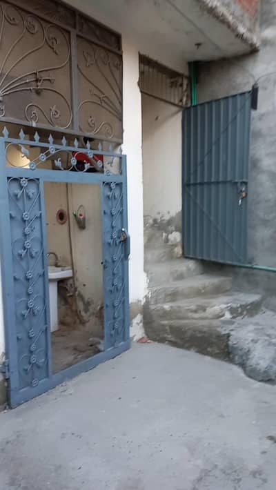 ponay 2 marlay ka ghar. .