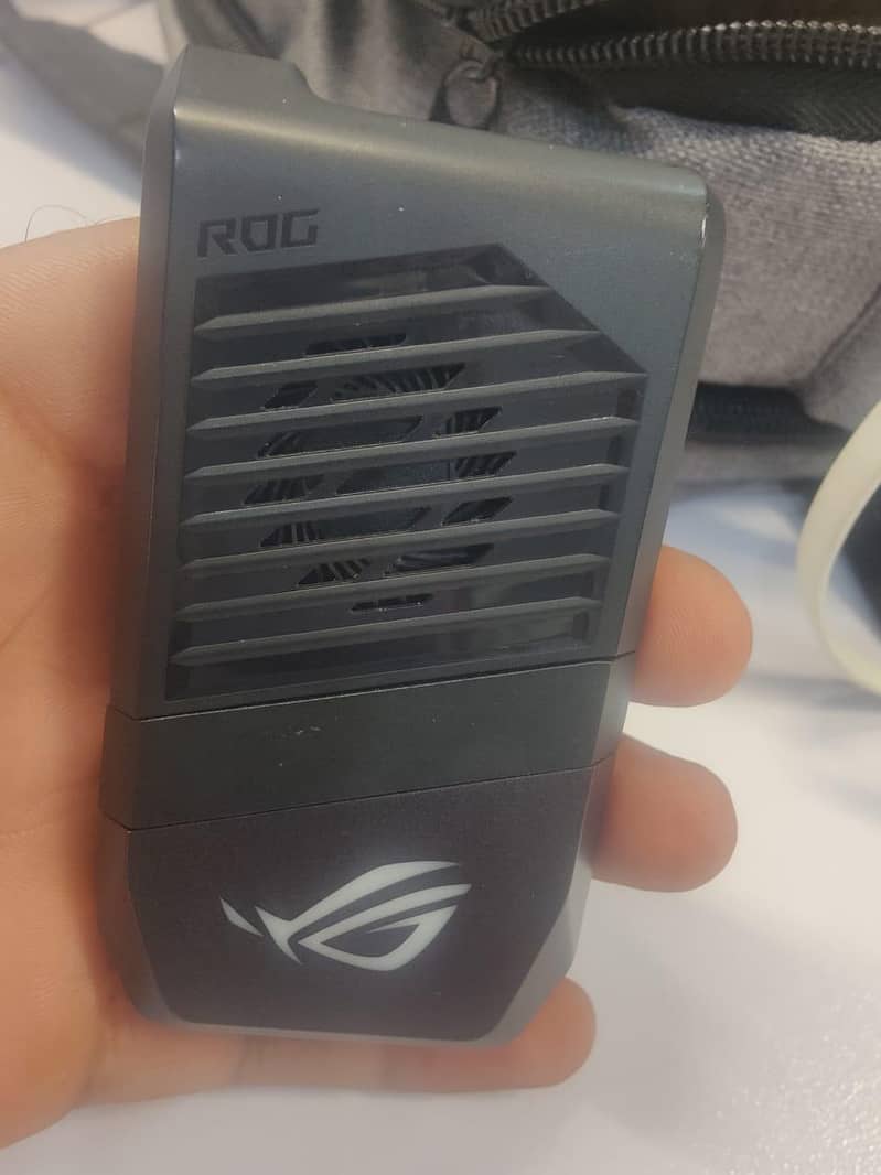 Asus ROG  3 6