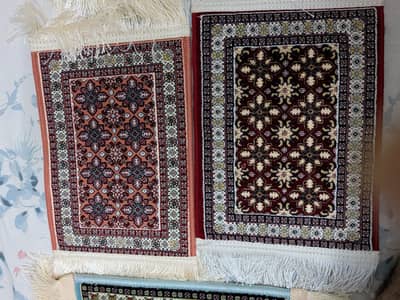 Small size Persian Carpet ( for side tables / car dashboard)
