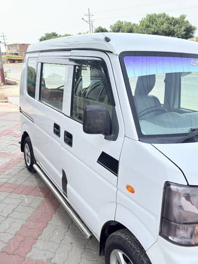 Suzuki Every 2013