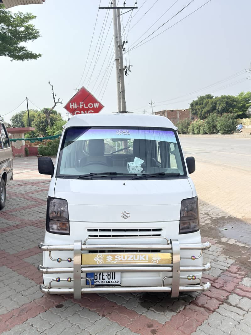 Suzuki Every 2012 3