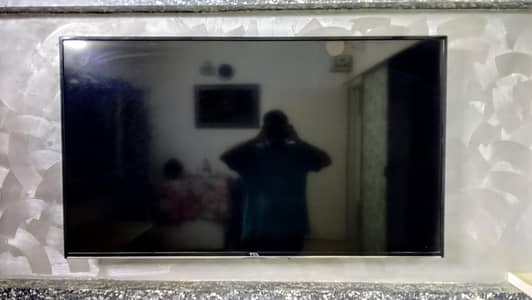 TCL 55 inches LCD TV