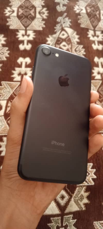 Apple iPhone 7