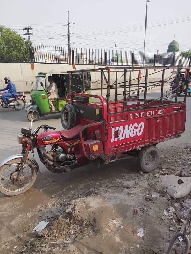 United 100cc loader Rickshaw 03288074137 1
