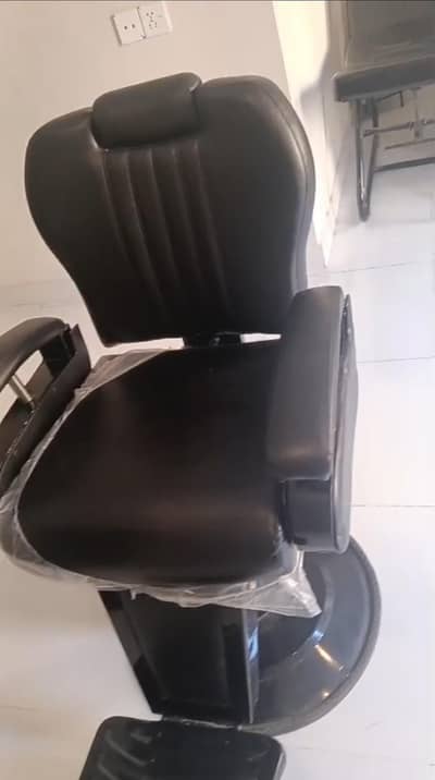 saloon all ki sari cheez for sale