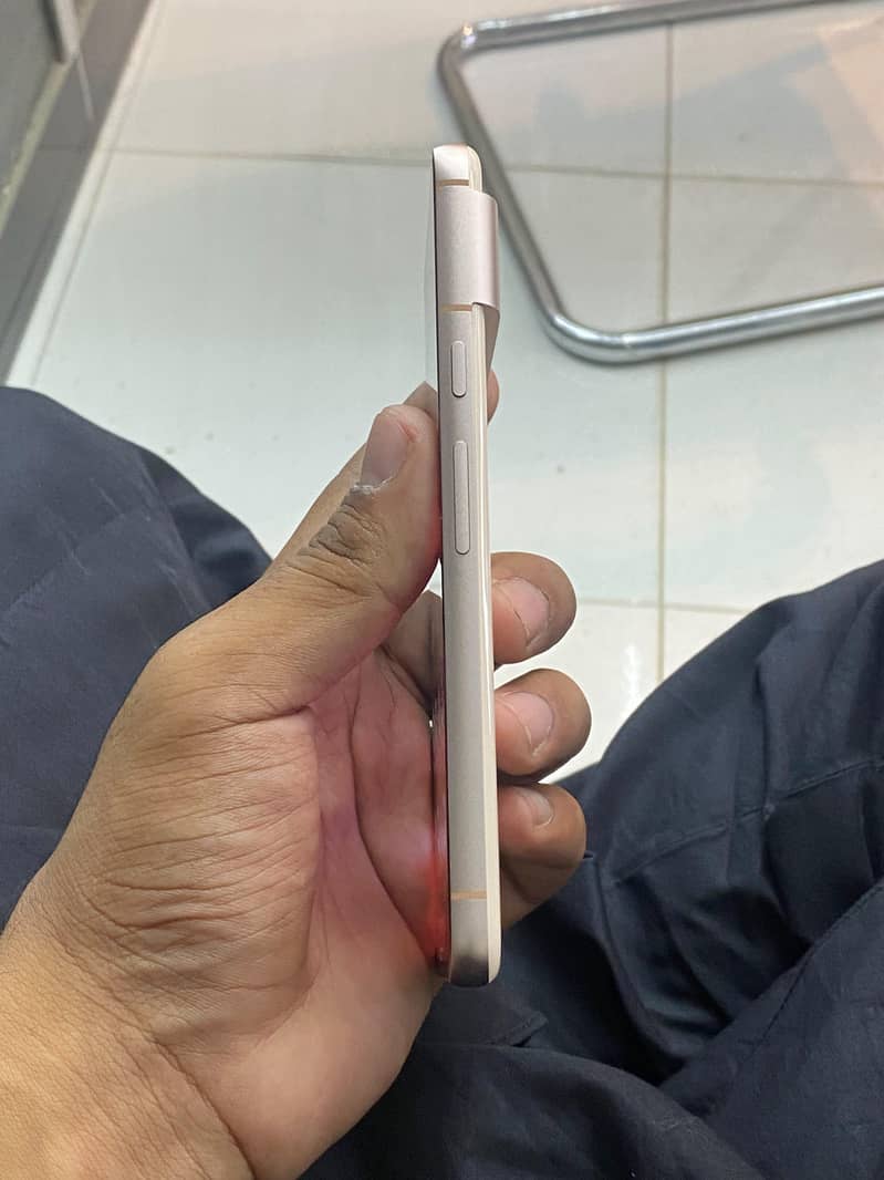 Google Pixel 8 11