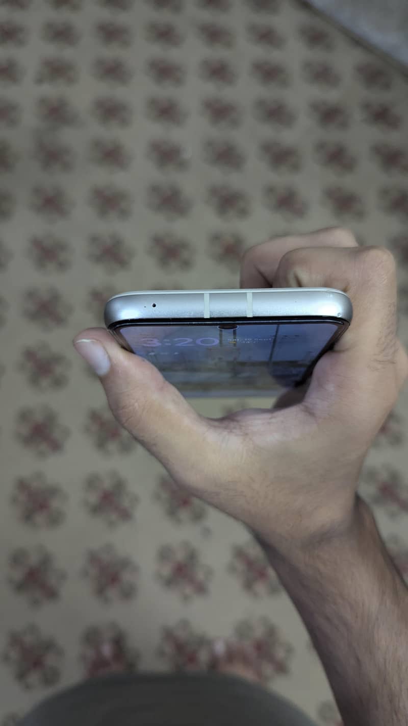 Pixel 8 5