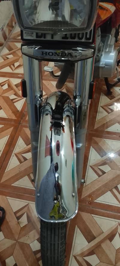 Honda CG 125 – 2026 Model | Red | Lahore Registered
