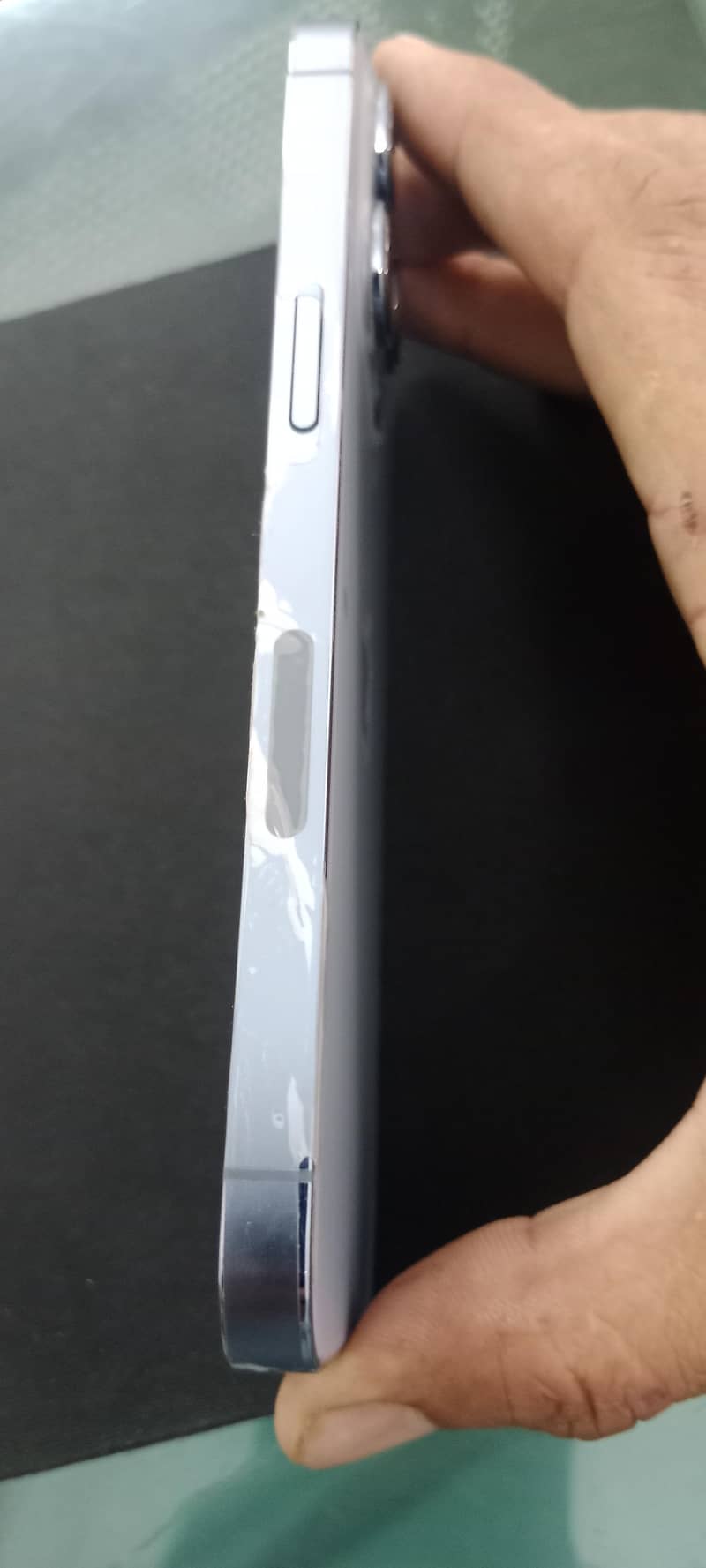 Apple iPhone 13 Pro 2