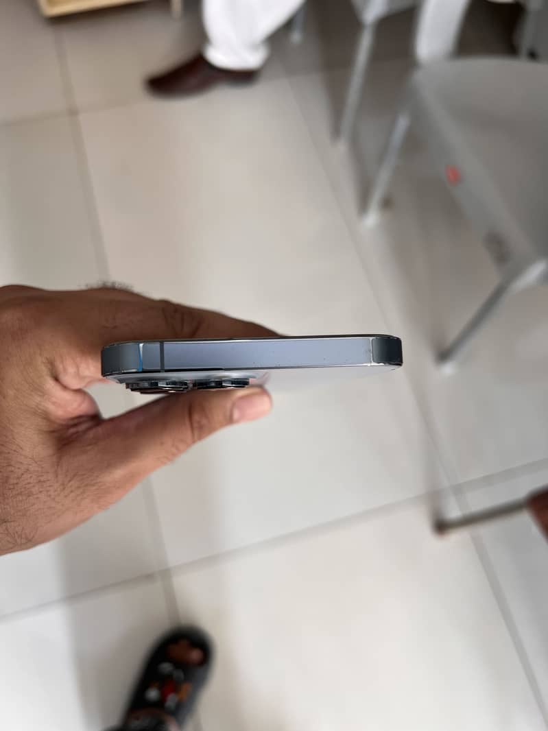 Apple iPhone 13 Pro Max 3