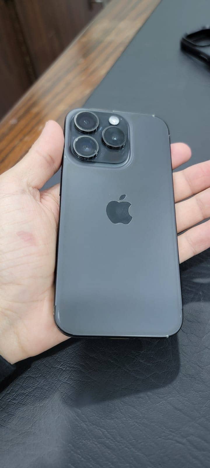 Apple iPhone 15 Pro 1