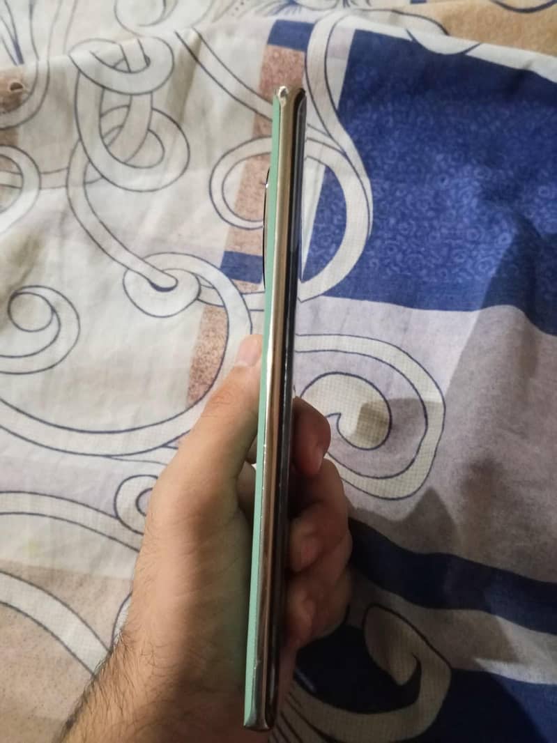 Tecno Spark 20 Pro Plus 2