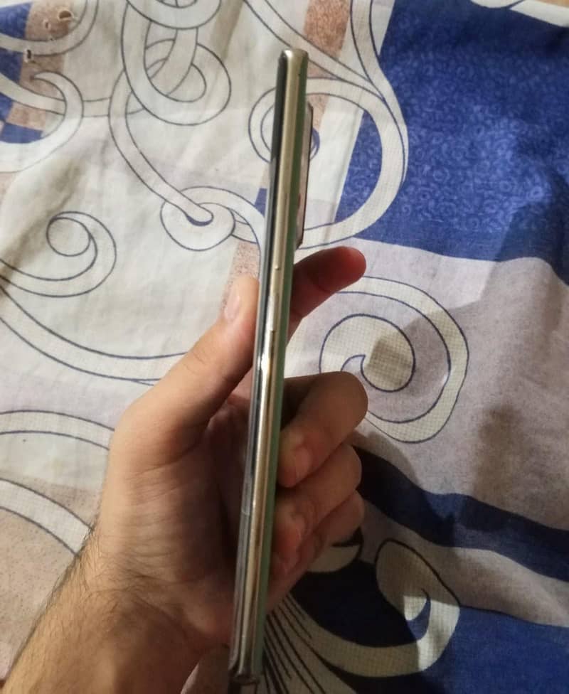 Tecno Spark 20 Pro Plus 3