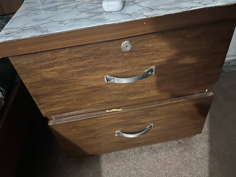 Bed with side tables 2