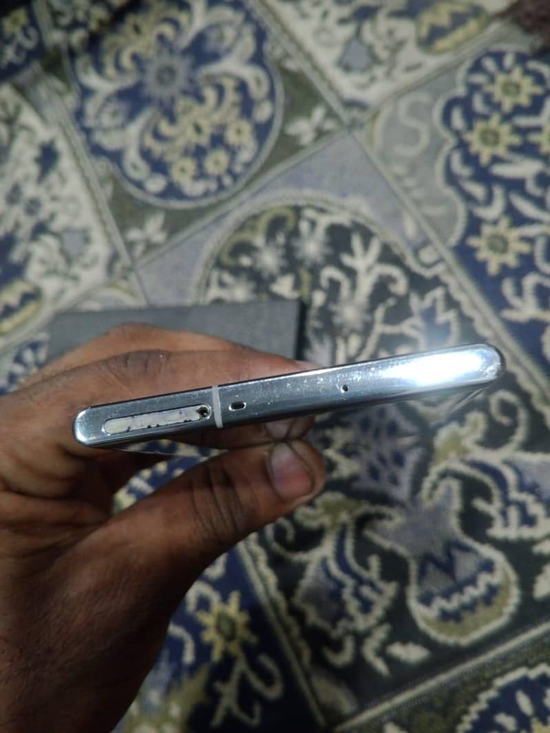 Samsung Mobile Note 10 Plus 4
