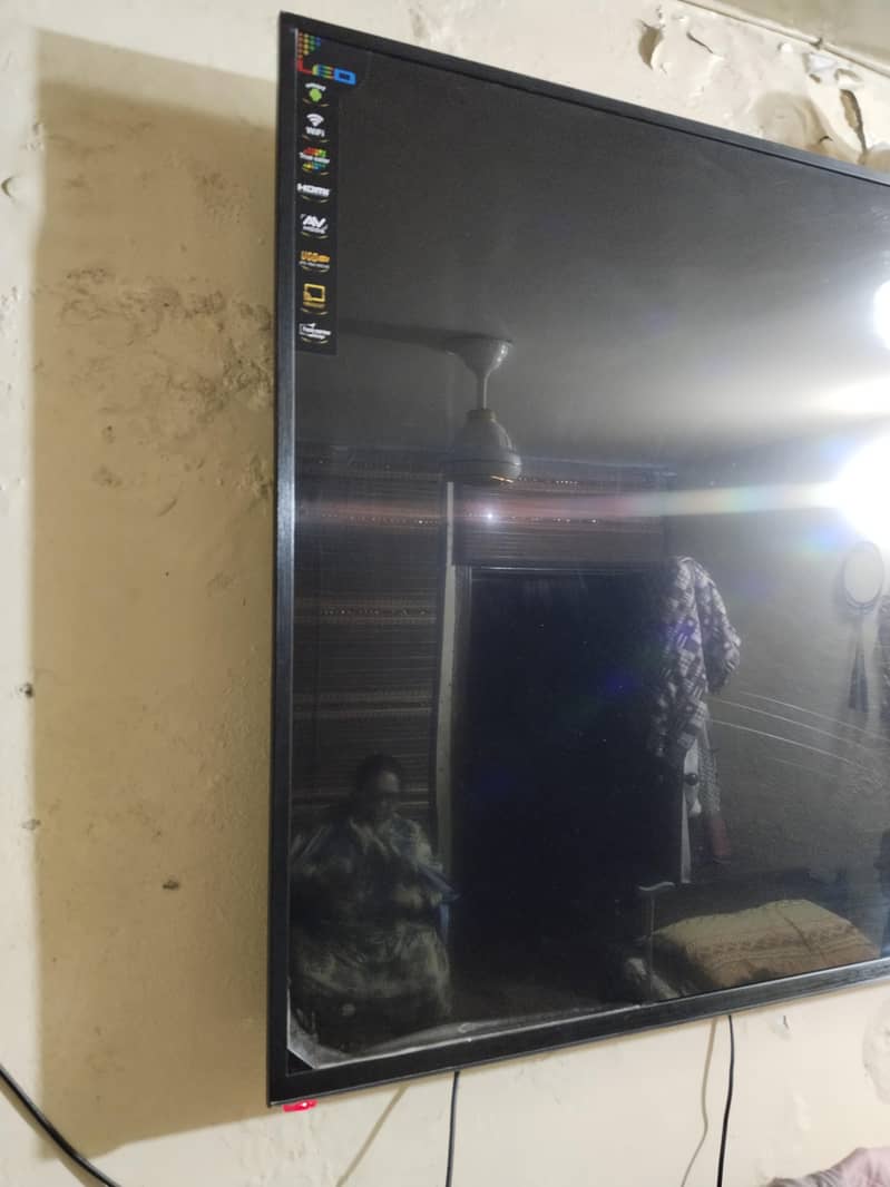 LED smart tv. 5