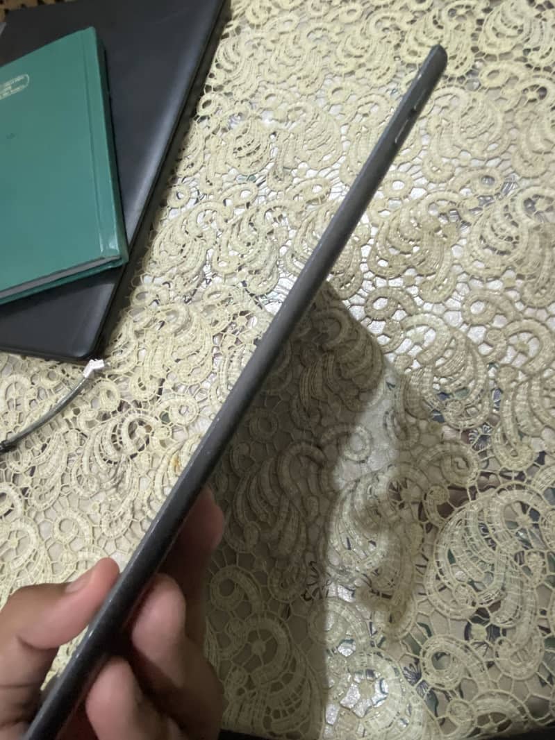 Apple ipad 9th generation 1
