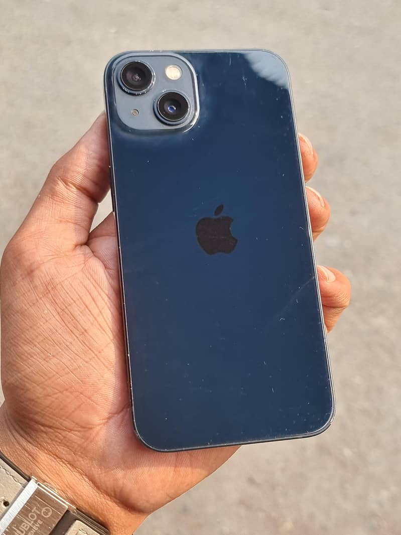 Apple iPhone 13 6