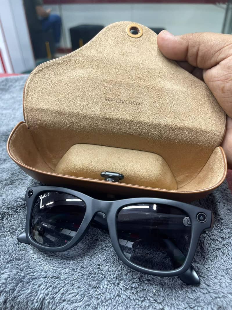 Meta Glasses 2