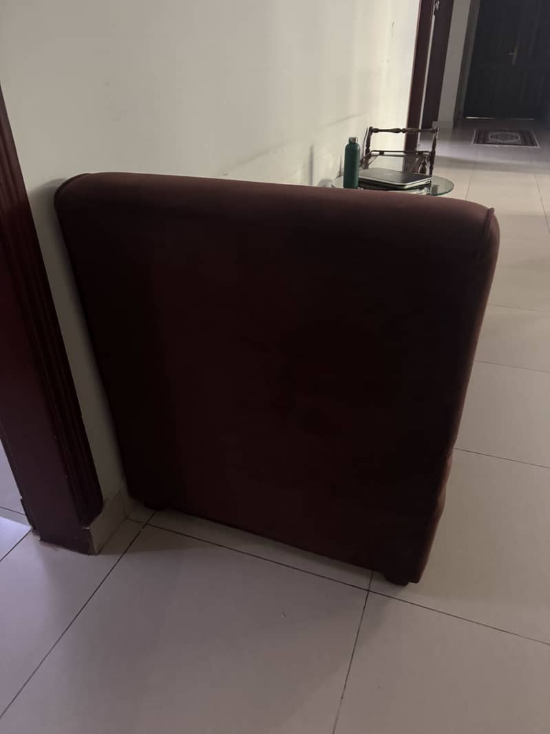Dark brown dewan (settee) 2