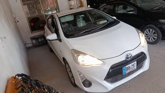 Toyota Aqua 2015