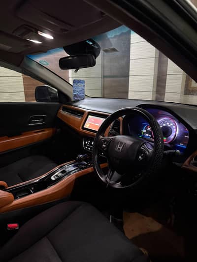 Honda Vezel 2015 X limited