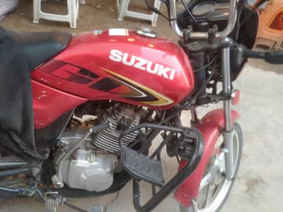 Suzuki GS. 110s condition 10. by. 10 Han okay Han koi Kam ni han