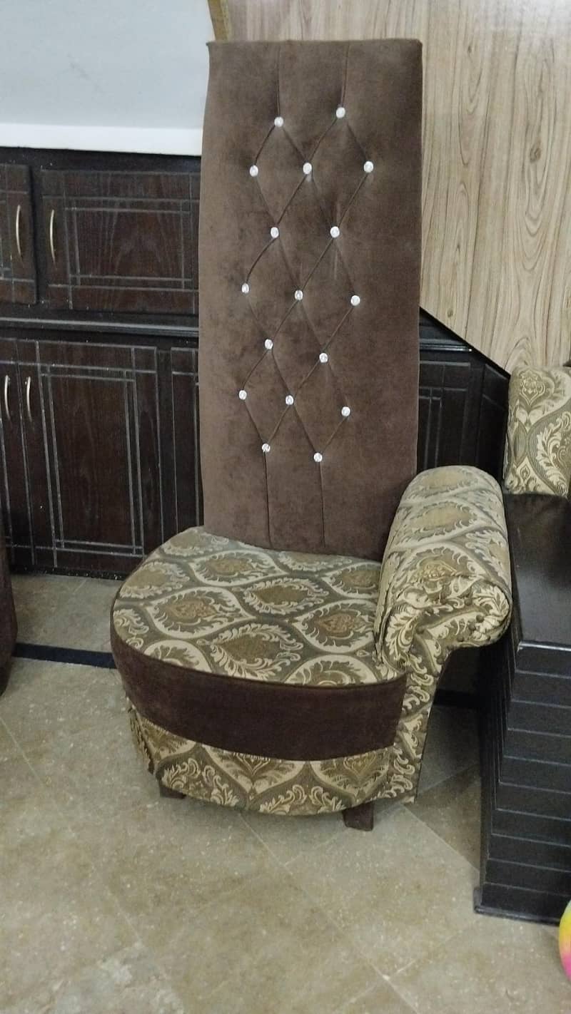 used sofa chairs 0