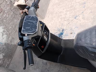 Metro M-6 Electric Scooty 2026 Model | Totally Genuine