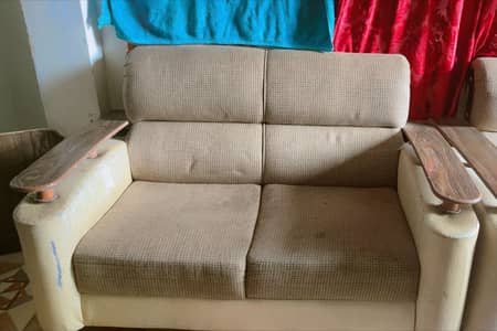 good condition sofa. sofa set 3 seater 2 seater 1 seater. 0312-2213535
