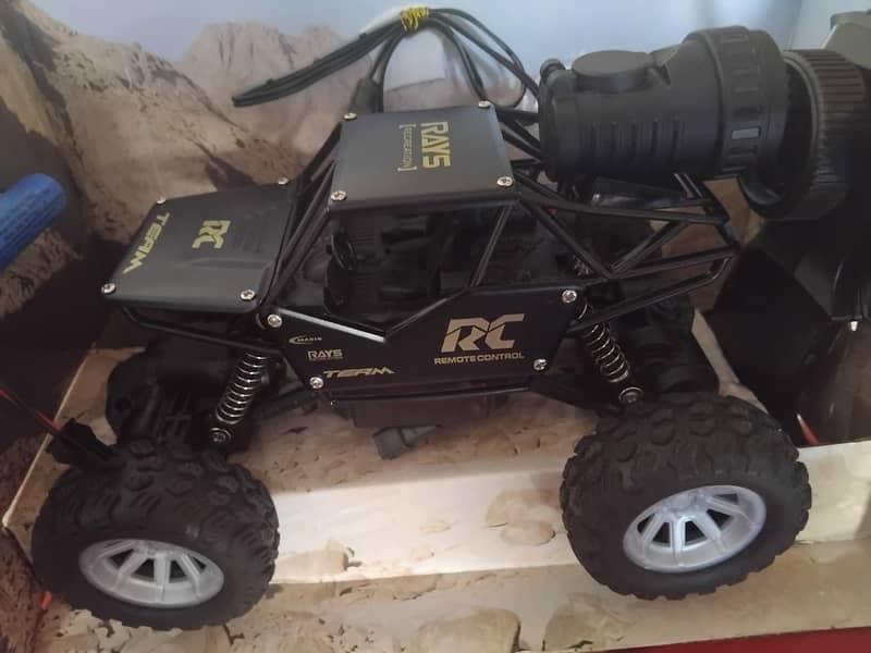 rc offroading car 7