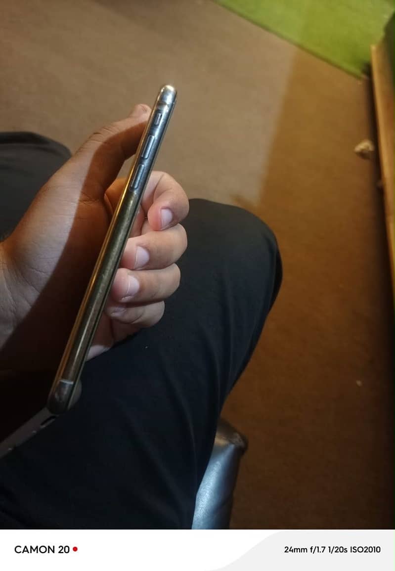 Apple iPhone X 2