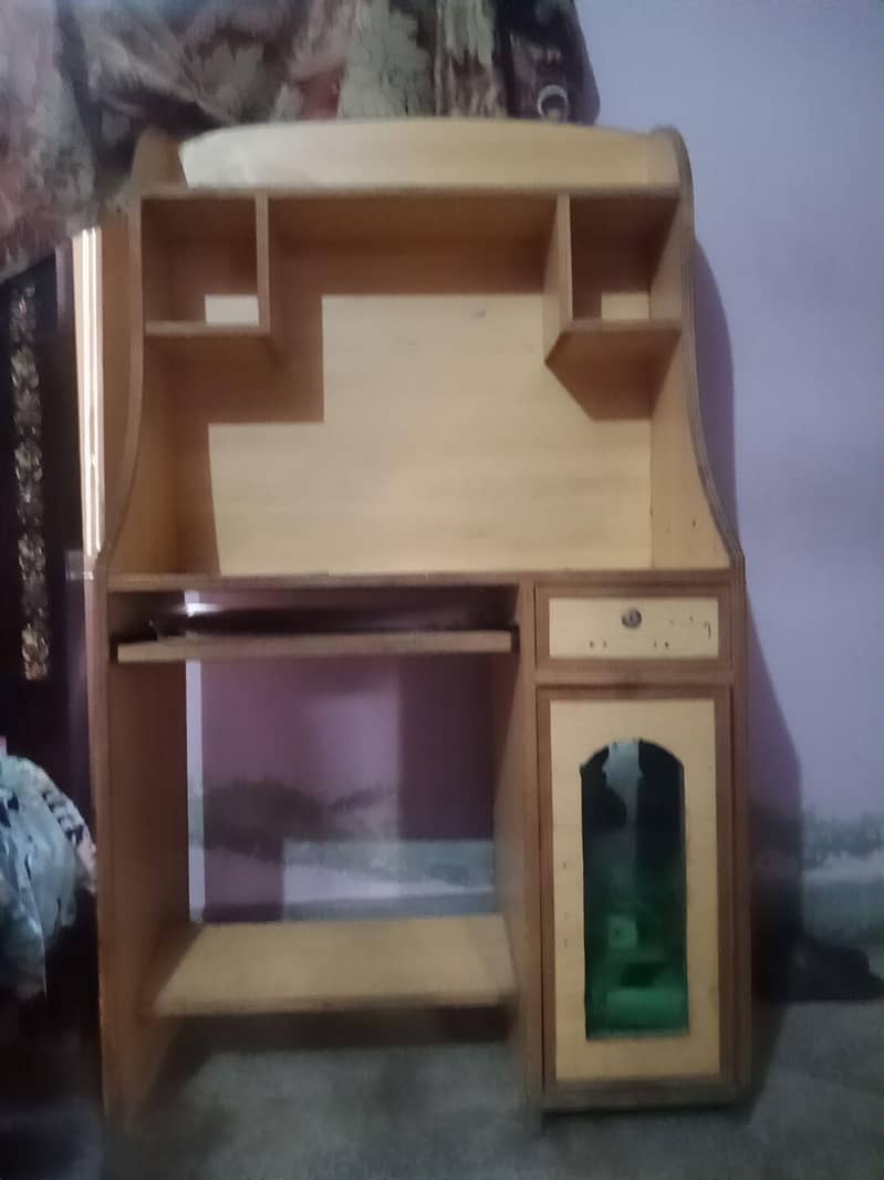 Computer Table 3