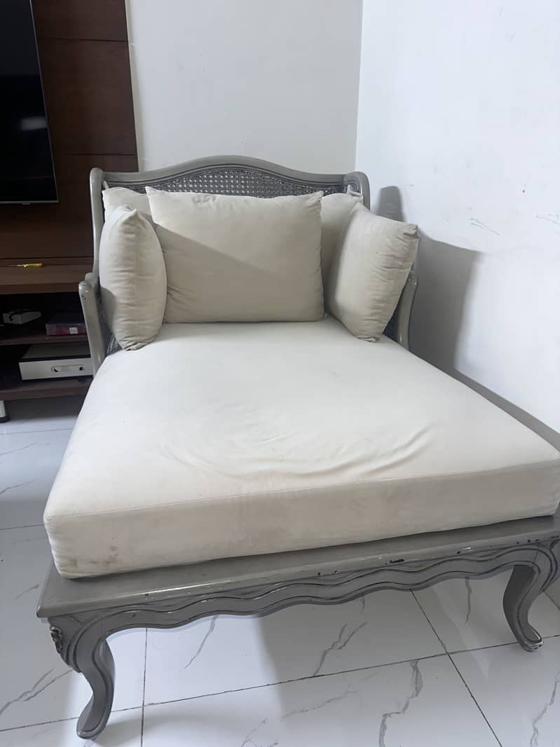 Day bed 0