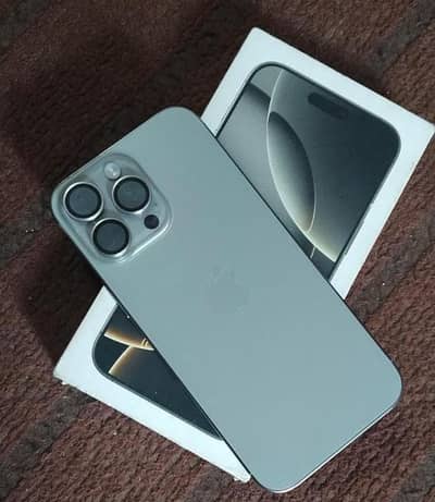 Apple iPhone 16 Pro Max
