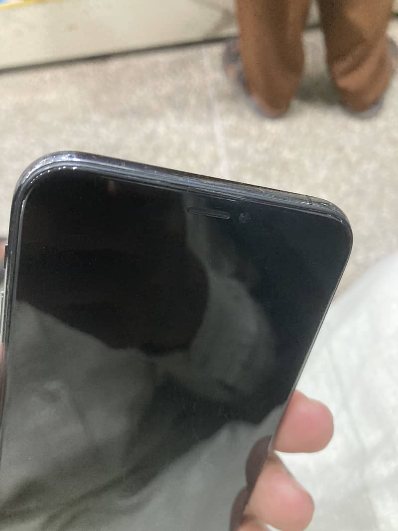 Apple iPhone XS 1