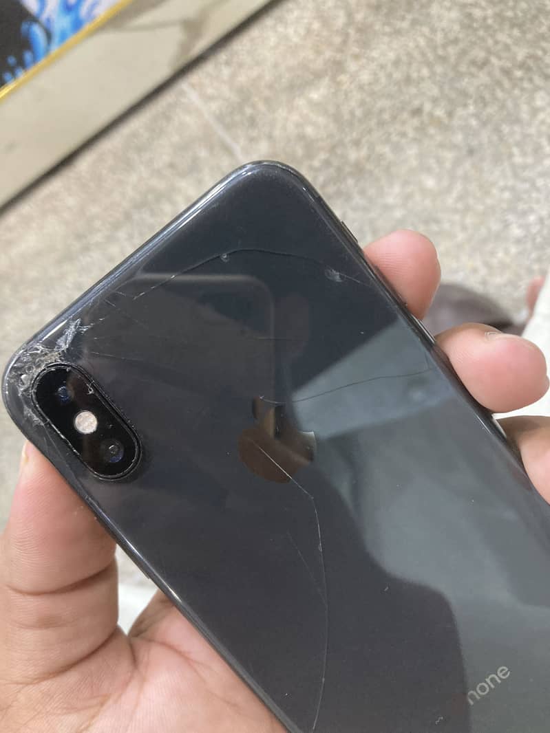 Apple iPhone XS 12