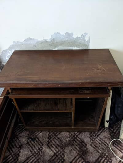 Used Wooden Computer Table / Office Desk with storage