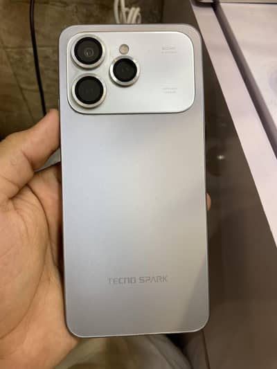 Tecno spark 40 6+6 128 10 of 10 condition exchange possible