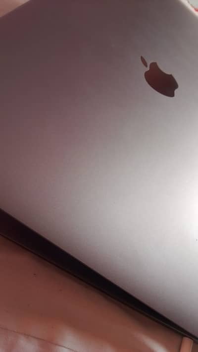 MACBOOK AIR M1 NEW