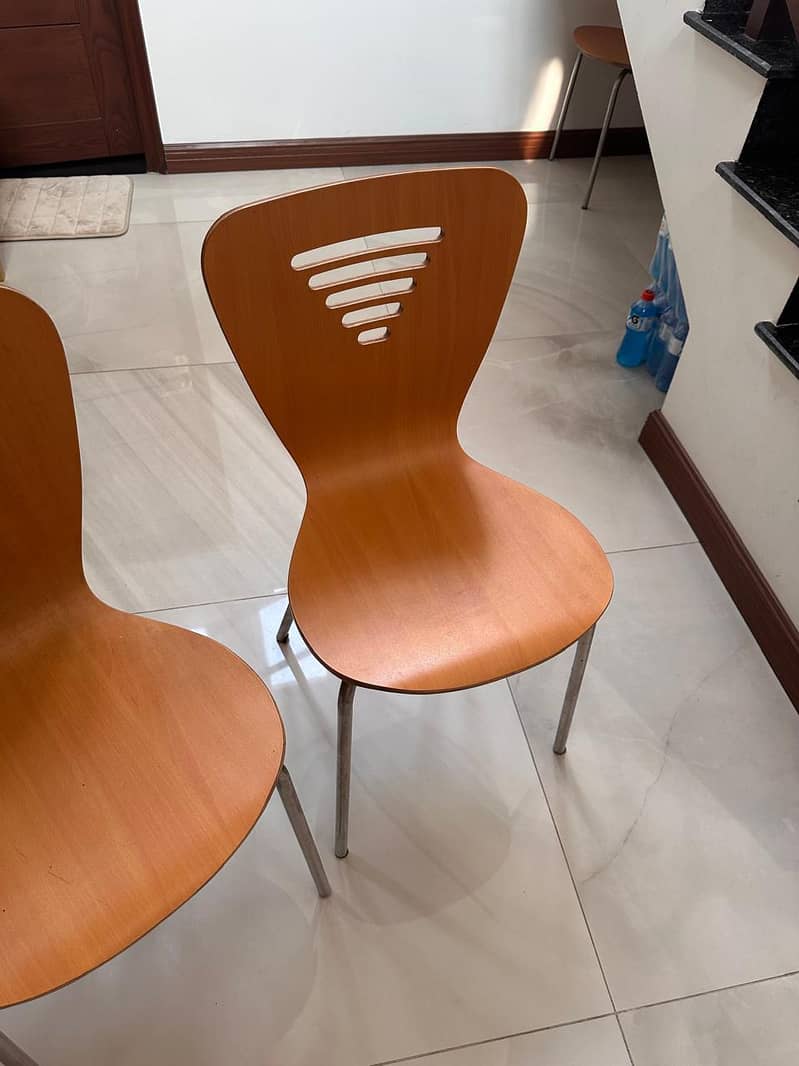 dining table with 4 chairs 1