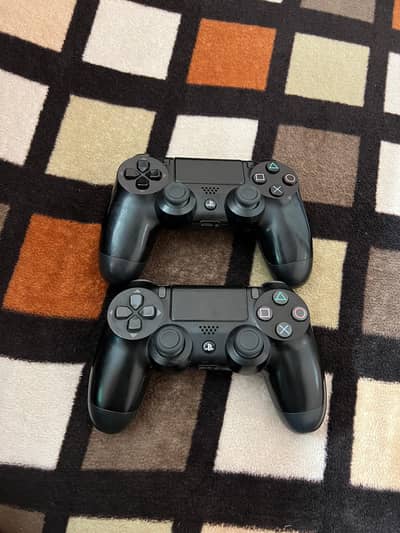 Original PS4 DualShock 4 Controllers with Silicone Covers