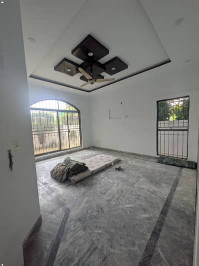 10 MARLA FULL HOUSE AVAILABLE FOR RENT IN PUNJAB COOPERATIVE HOUSING SOCIETY.