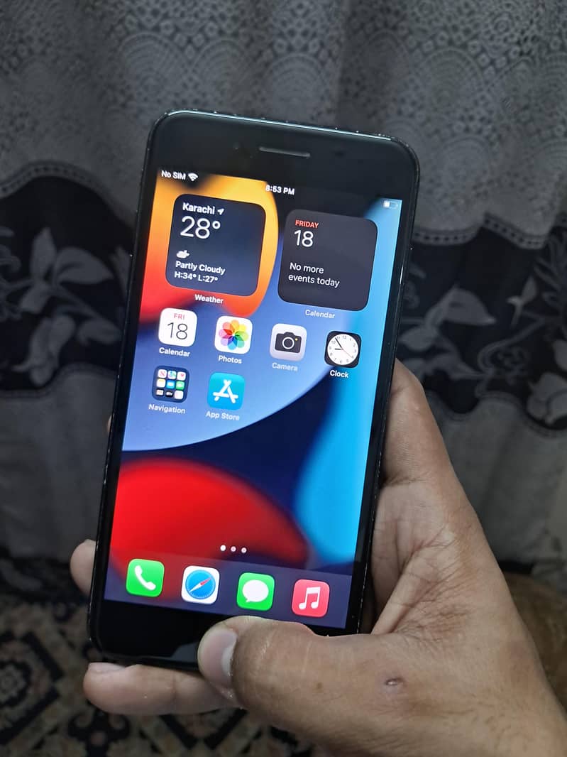 Apple iPhone 7 Plus 2